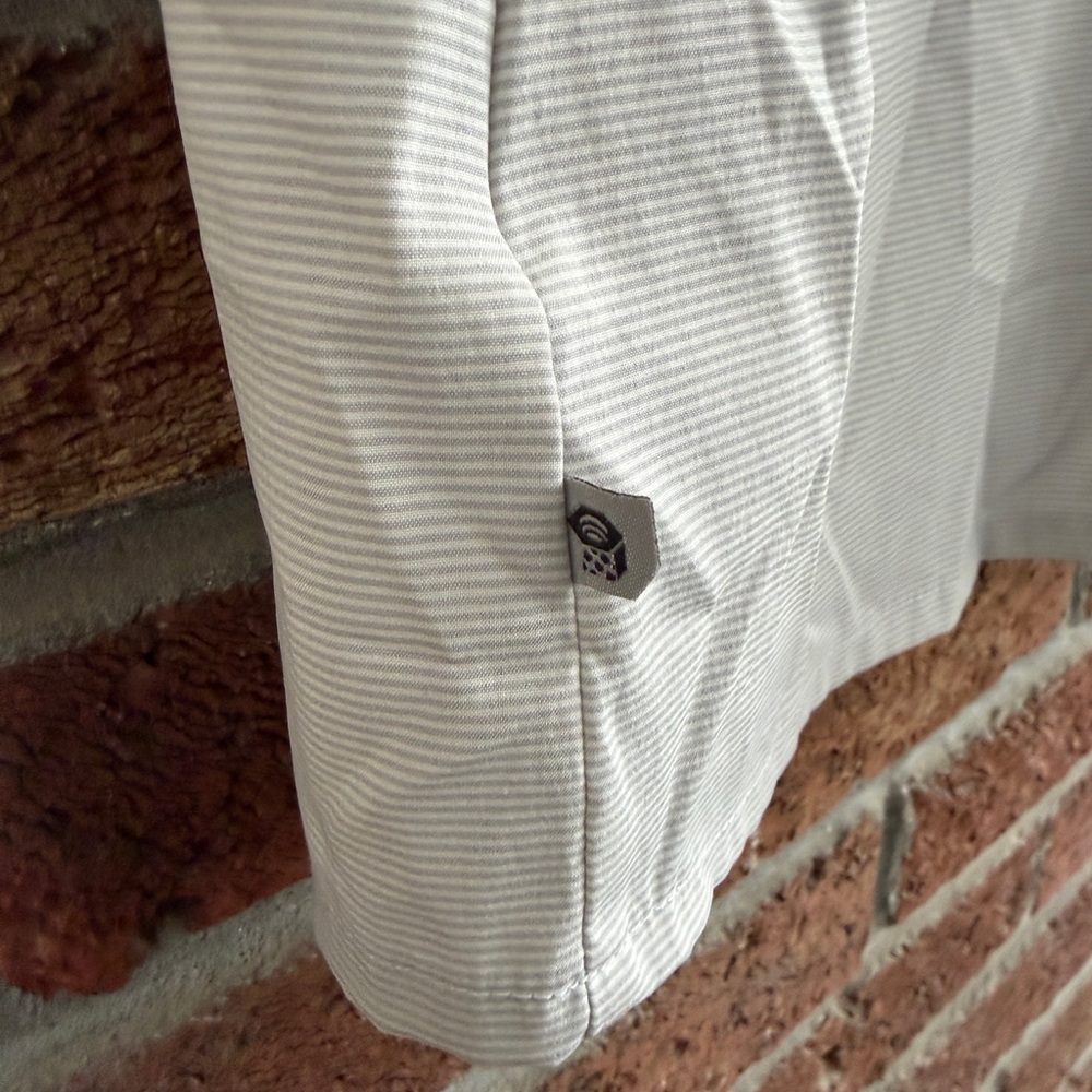 Mountain Hardware Light Gray Button-Up Shirt. XL.… - image 12